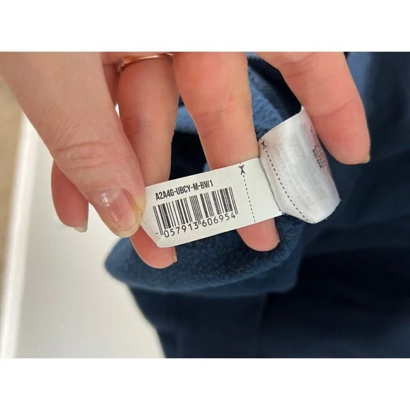 Gymshark Navy Blue Hoodie Size Medium Cotton Blend Logo Men’s - Picture 9 of 9